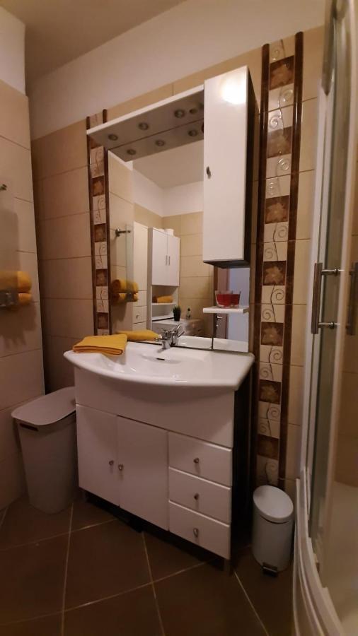 Apartman Ana & Marta Senj  Extérieur photo