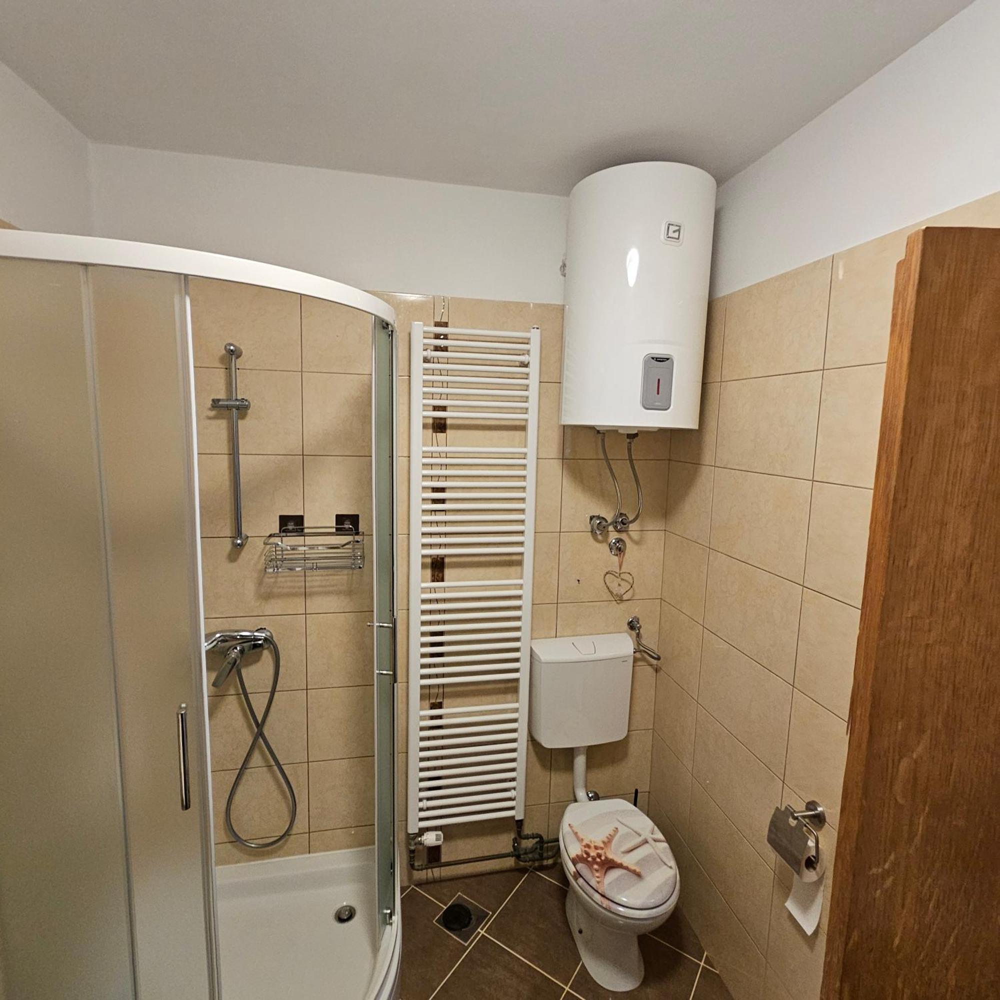 Apartman Ana & Marta Senj  Extérieur photo