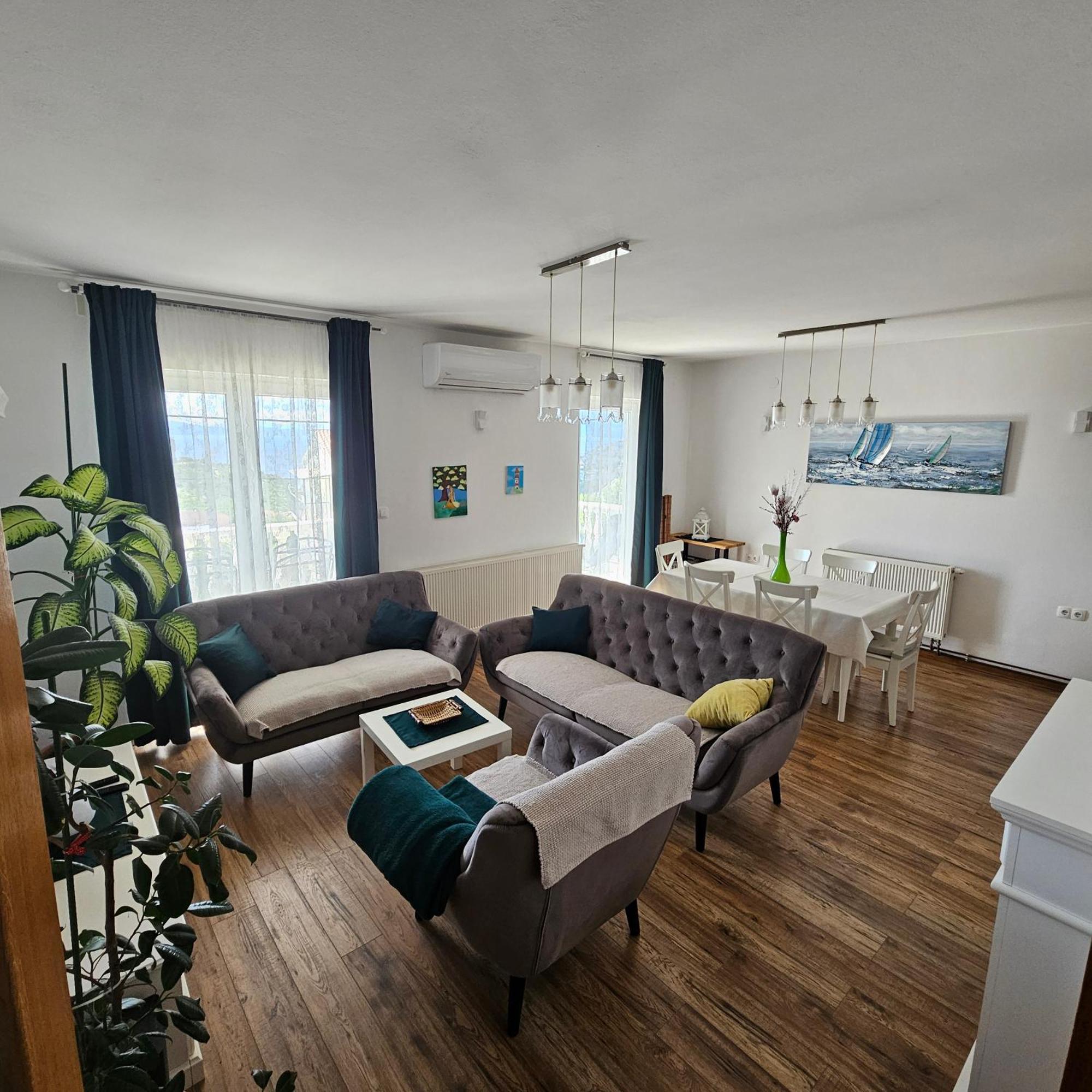 Apartman Ana & Marta Senj  Extérieur photo